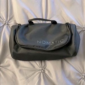 Nomatic travel toiletries bag